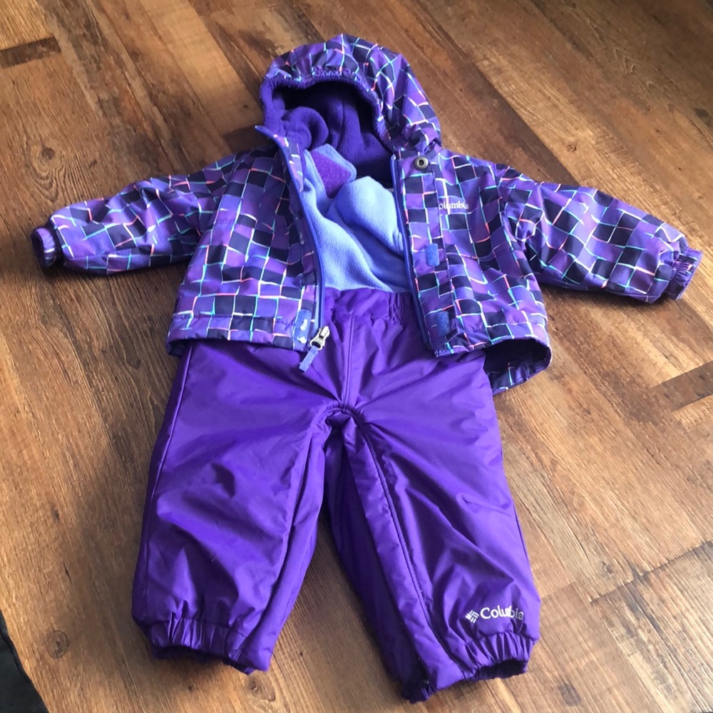 6-12 month Columbia snowsuit